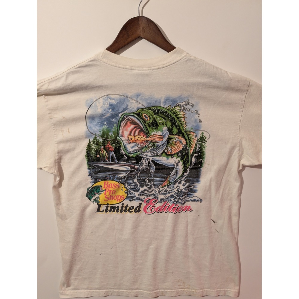 Bass Pro Shops T-Shirt Mens XL White Fair Limited Edition Fishing Graphic Tee